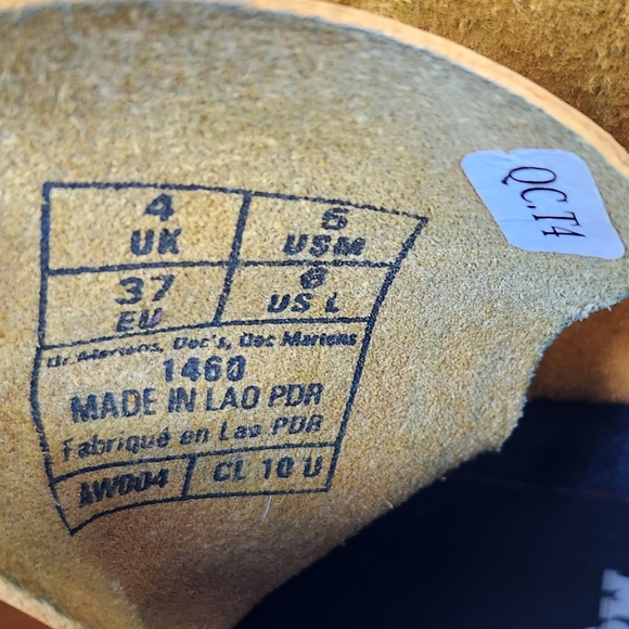 Doctor Martens "1460 Smooth Leather Lace Up Boots" Yellow | Women's Size 6 - Picture 11 of 14